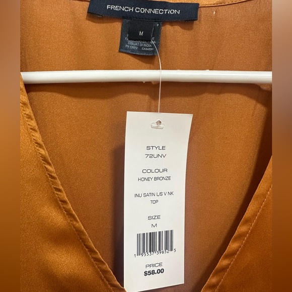 NEW w/ TAGS* French Connection Long Sleeve V Neck Blouse - Picture 2 of 6